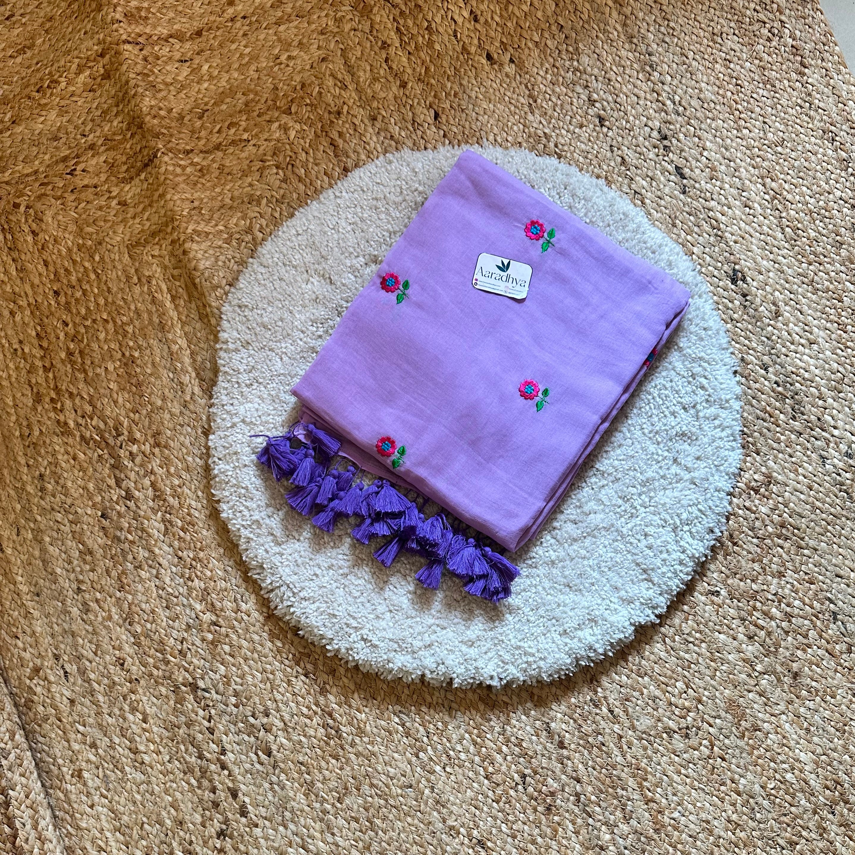 Small Daisy Embroidery | Lavender Mul Cotton Saree